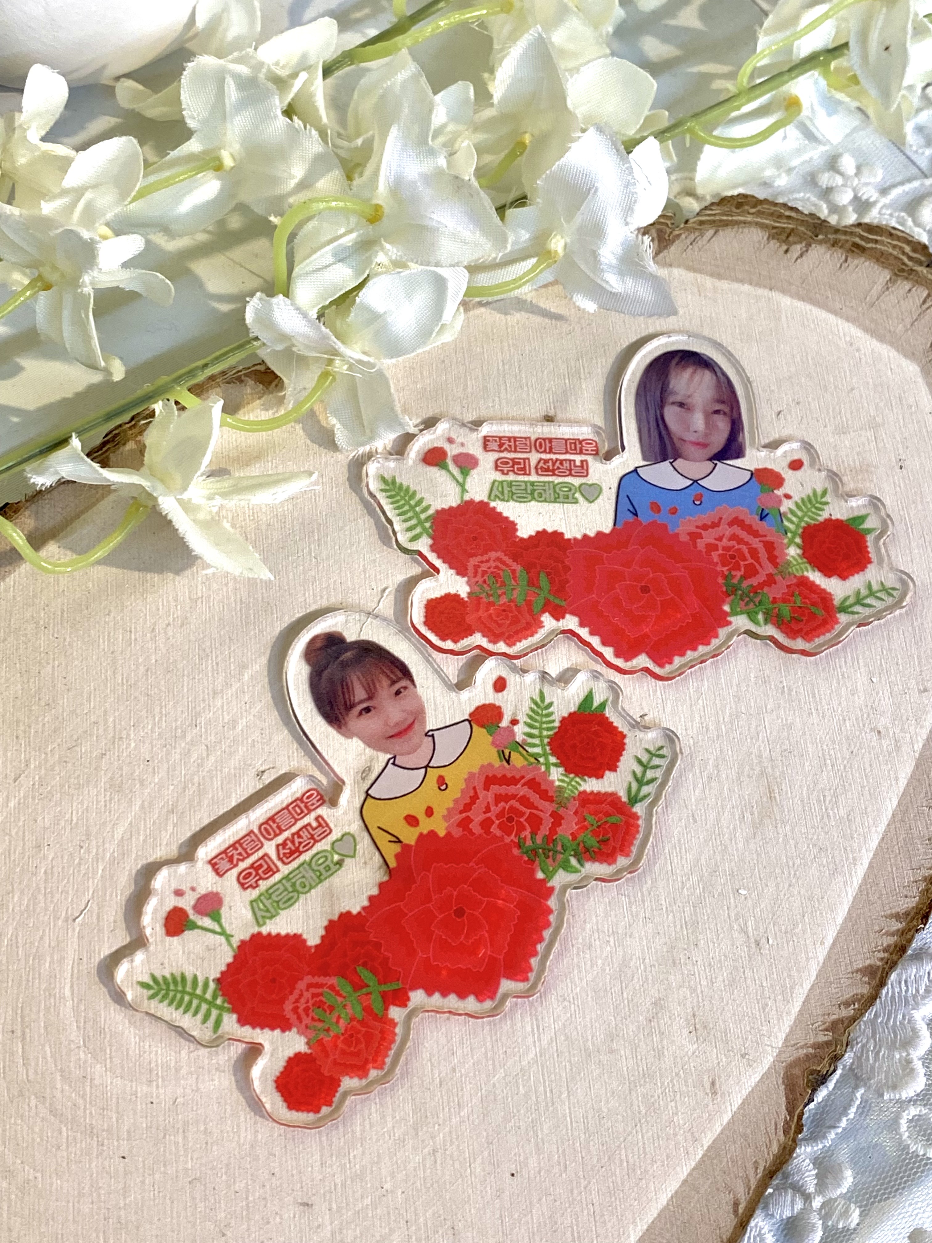 아크릴 카네이션 브로치