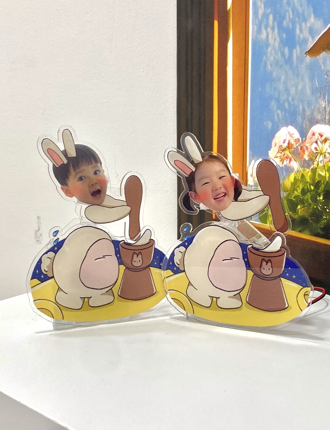 아크릴 토끼 까딱인형