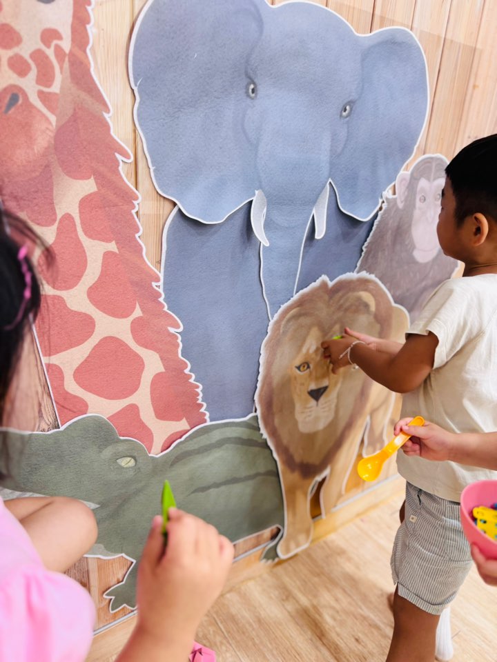 사파리 문꾸미기