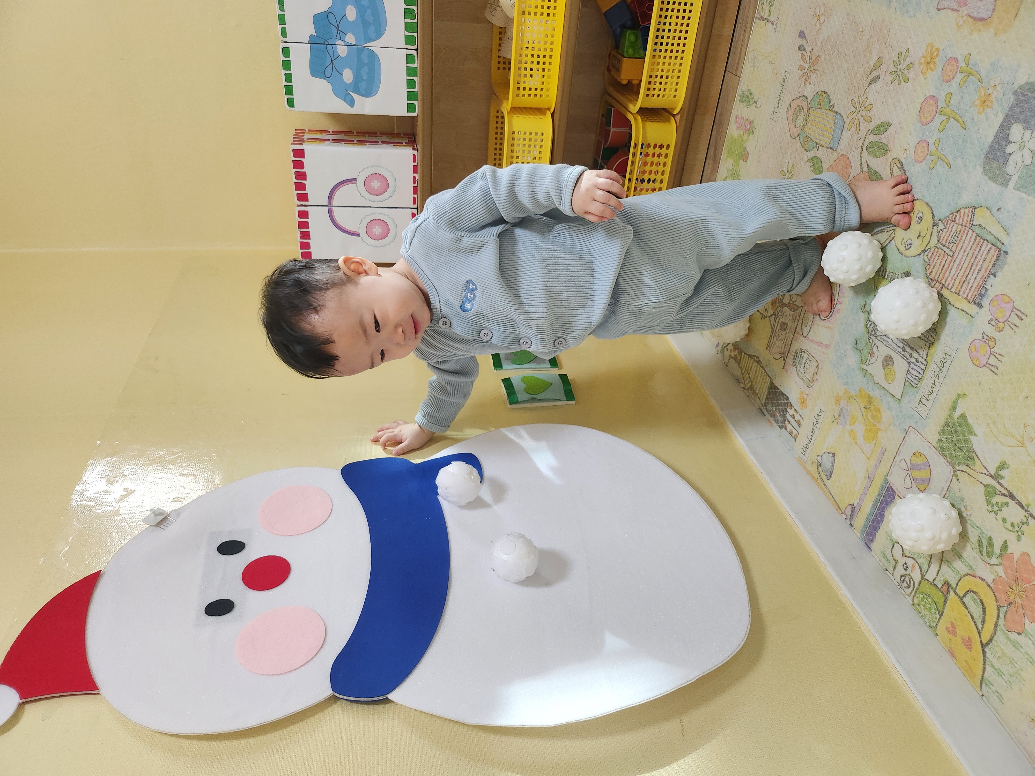 눈사람 눈던지기