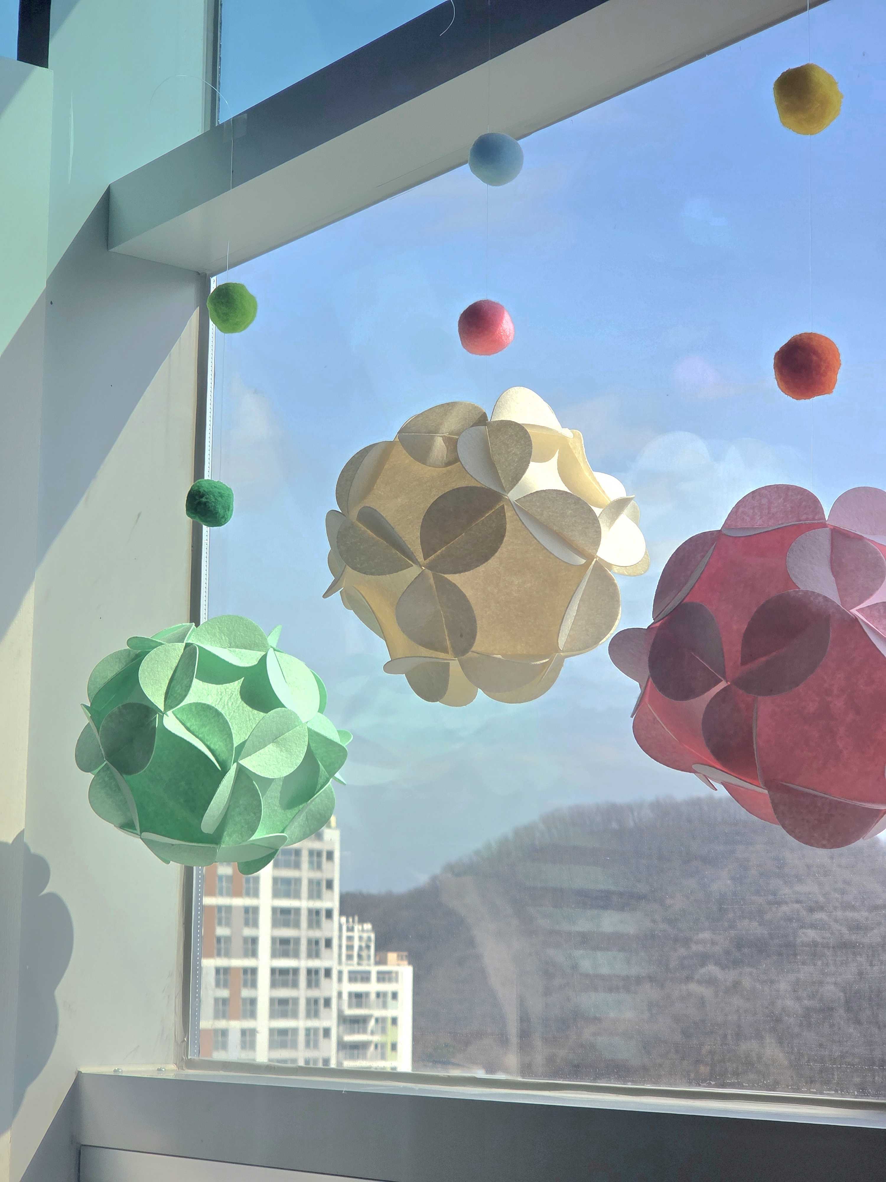 꽃볼 모빌(반제)